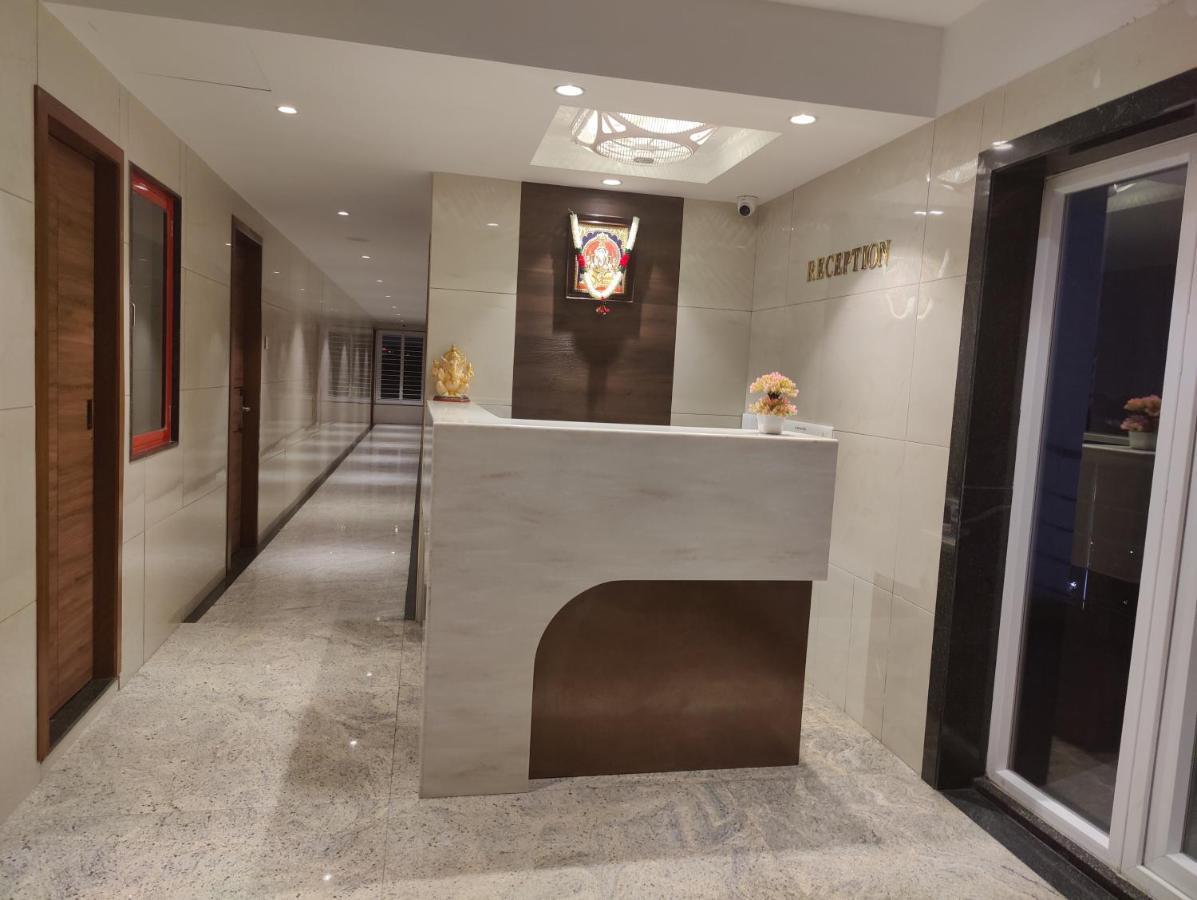 Rr Mount Elite Suites チェンナイ エクステリア 写真